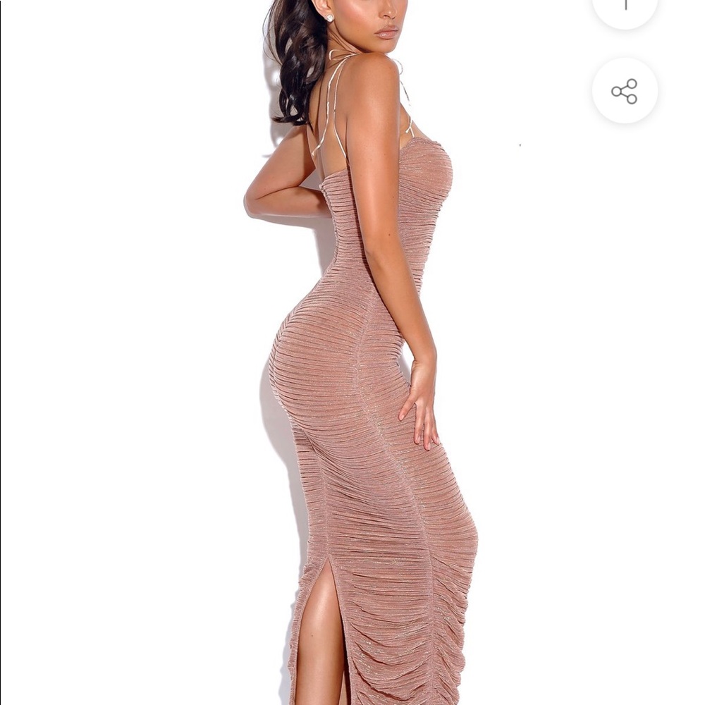 Miss Circle Dress - Picture 2 of 6